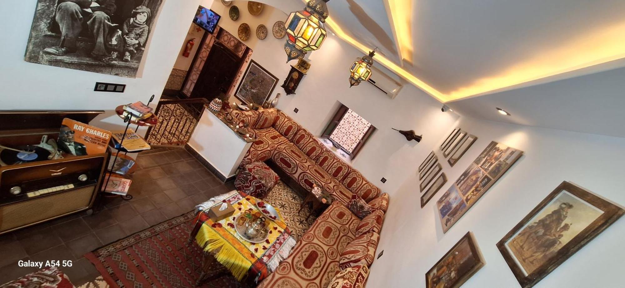 Hostel Dar Ben Youssef Marrakesh Exterior photo